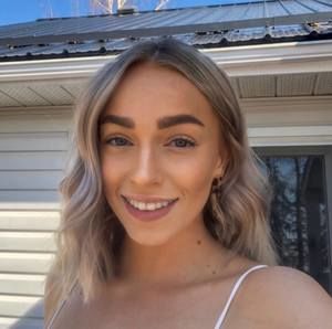 Meet your Posher, Madeline